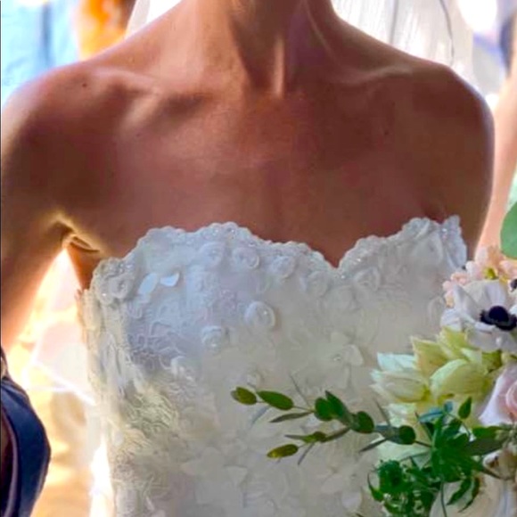 Camille La Vie wedding dress - Picture 3 of 9